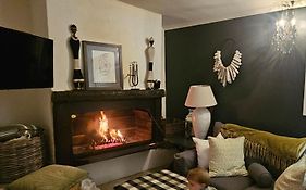 The Lily House Hermanus - Central Private Cottages